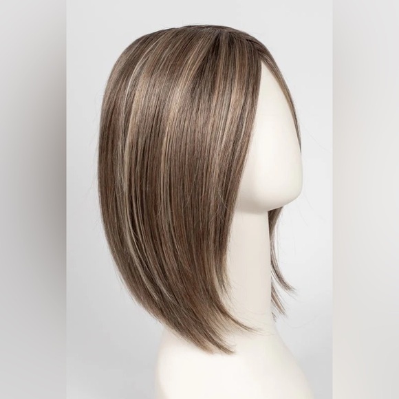 Never worn RW On Point RL12/22SS SS Cappuccino HF Lacefront Wig- only tried on - Picture 7 of 7